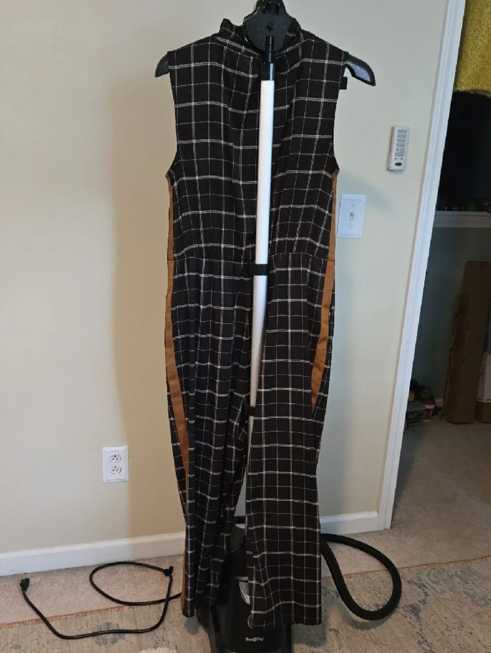 USimply Vera Vera Wang Black and White Windowpane Jumpsuit with Tie Waist